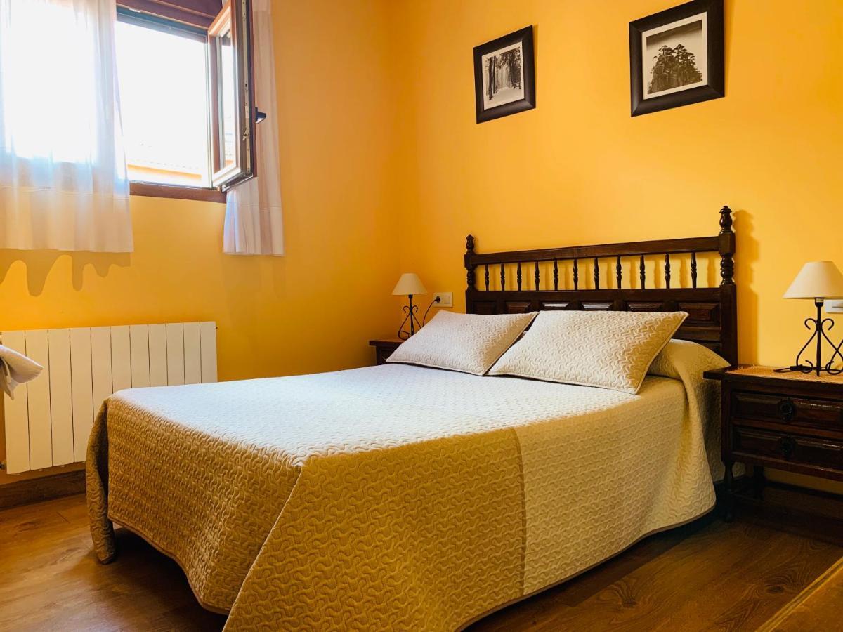 Hotel Hostal La Serna Potes Zewnętrze zdjęcie